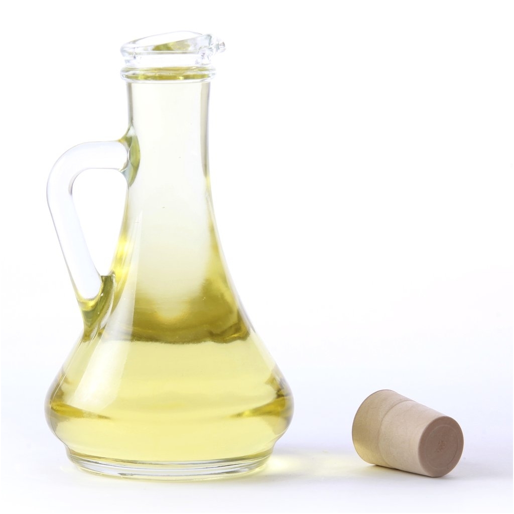Saldžiųjų migdolų aliejus, šalto spaudimo,100 ml. Saldžiųjų migdolų aliejus, šalto spaudimo,100 ml.